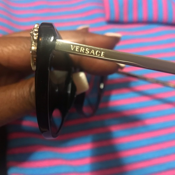 SALE Authentic Versace Black/Gold Sunglasses - Picture 4 of 8